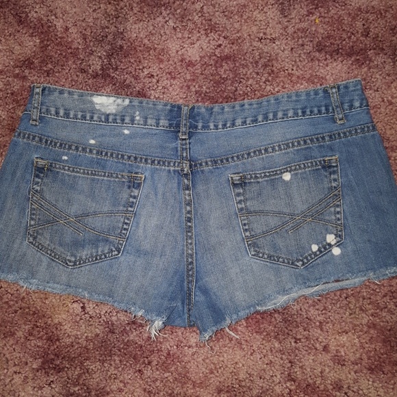 AEROPOSTALE DISTRESS SHORTIE FESTIVAL JEAN SHORTS - Picture 6 of 6
